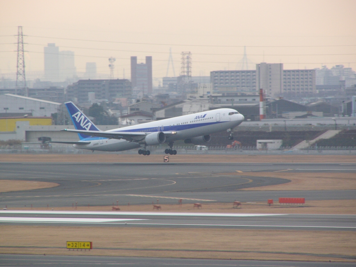 撮影・伊丹空港