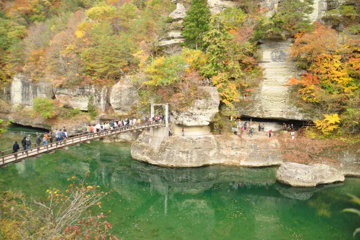 撮影・風景写真・紅葉・塔のへつり