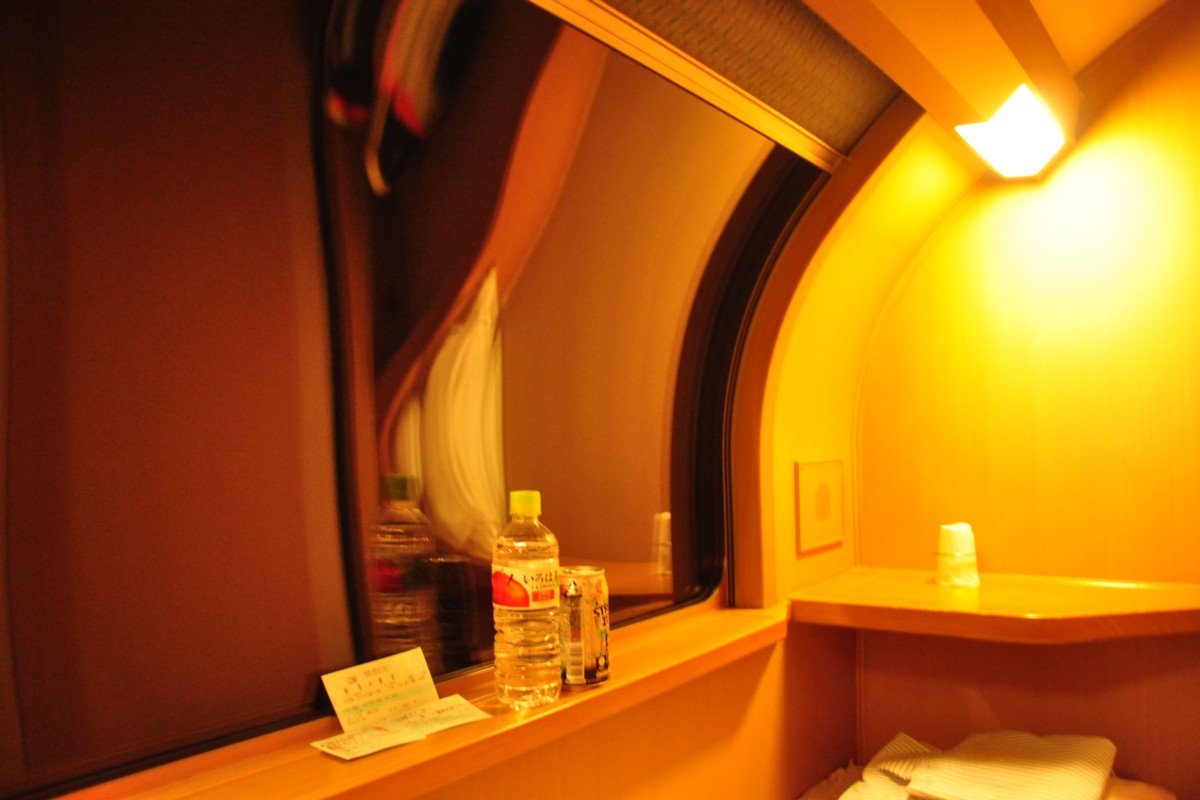 撮影・サンライズ出雲車内