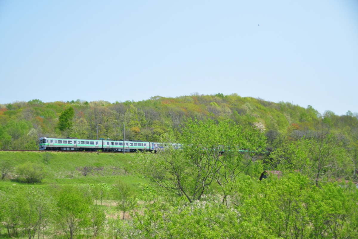 撮影・千歳線・北広島－上野幌・新緑