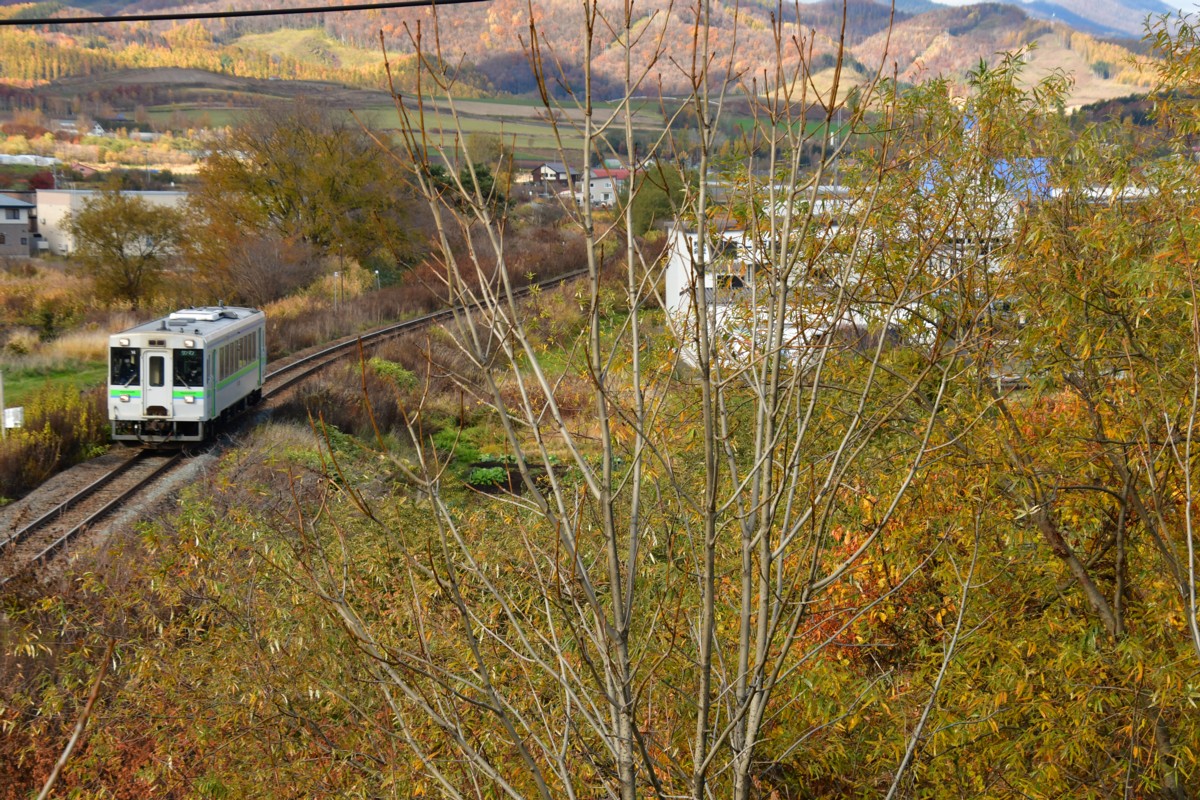 撮影・紅葉・富良野線・学田－富良野