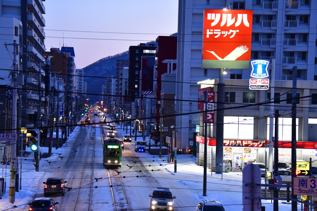 撮影・雪・札幌市電・西15丁目