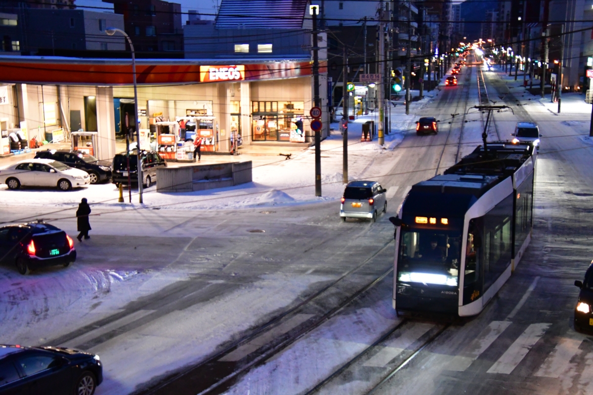 撮影・雪・札幌市電・西15丁目