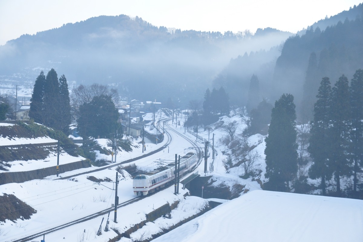 撮影・北陸本線・倶利伽羅－石動