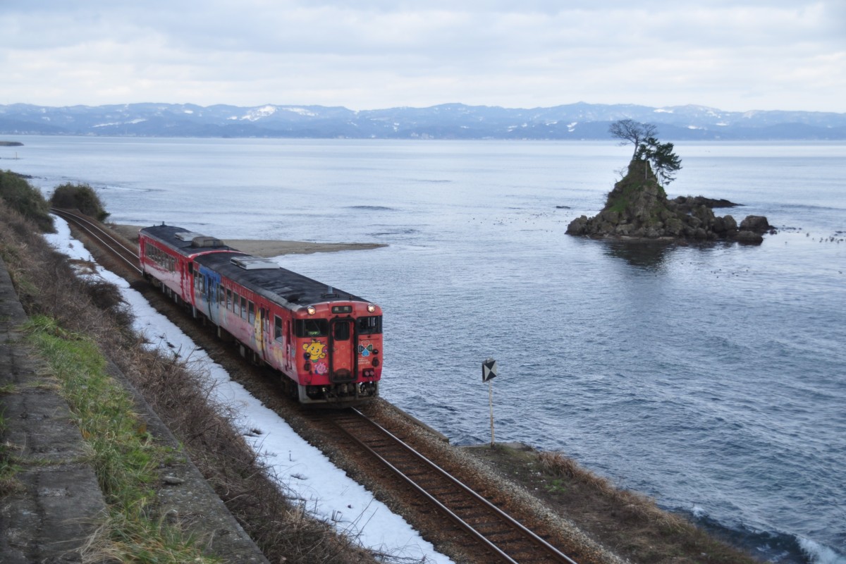 撮影・氷見線・越中国分－雨晴