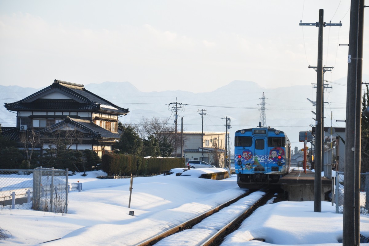 撮影・城端線・高儀