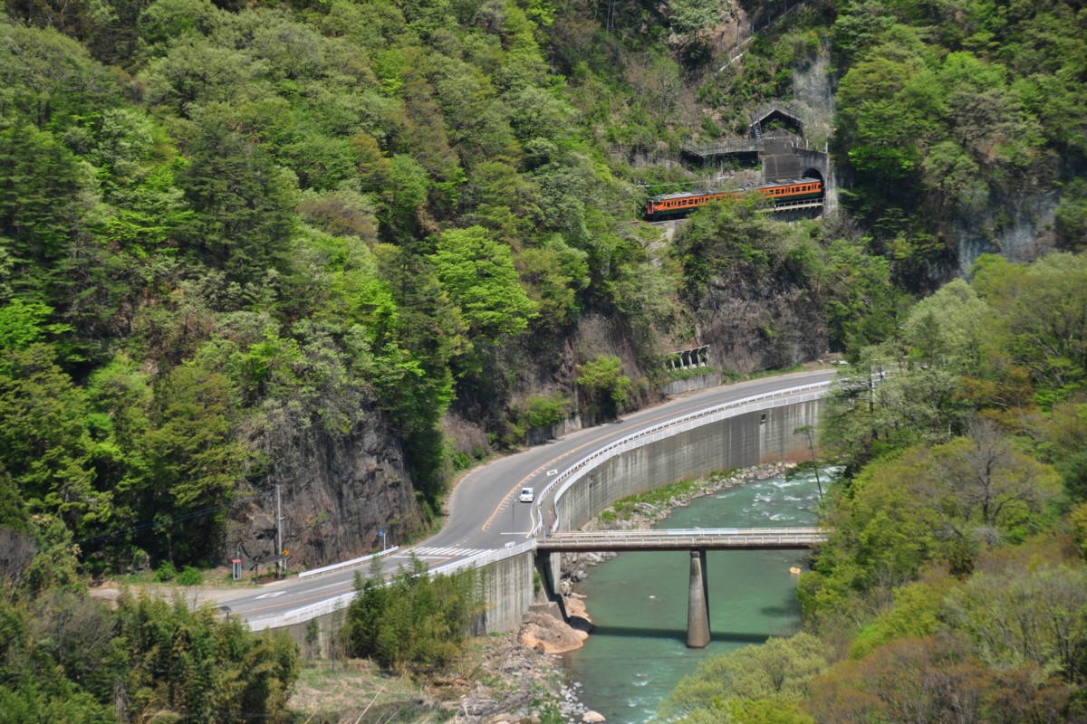 吾妻線・川原湯温泉－長野原草津口