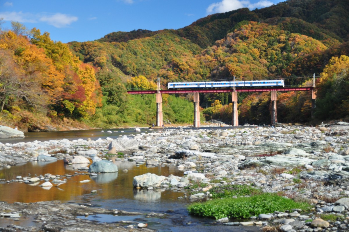 秩父鉄道・上長瀞－親鼻・紅葉