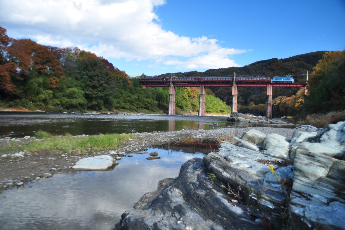 秩父鉄道・上長瀞－親鼻・紅葉
