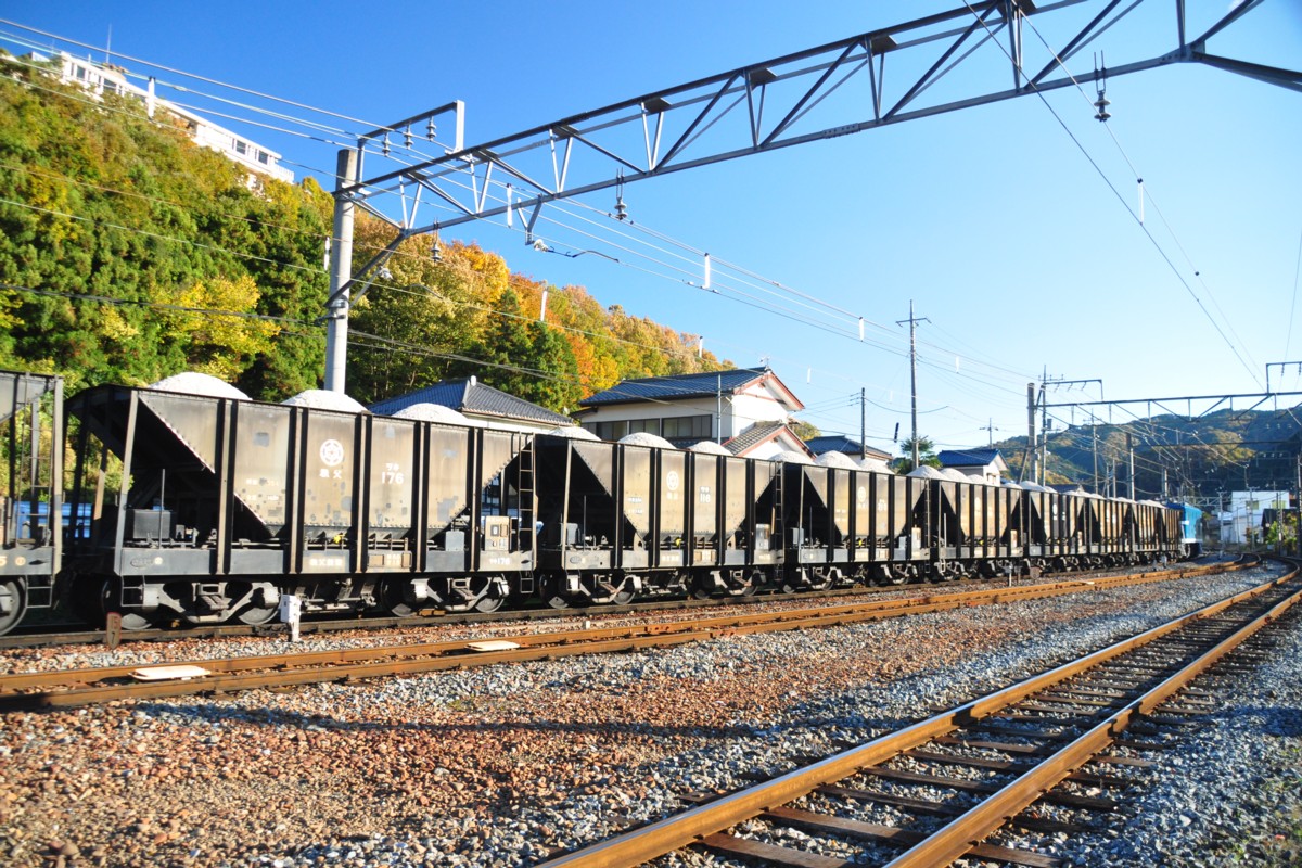 秩父鉄道・波久礼・紅葉