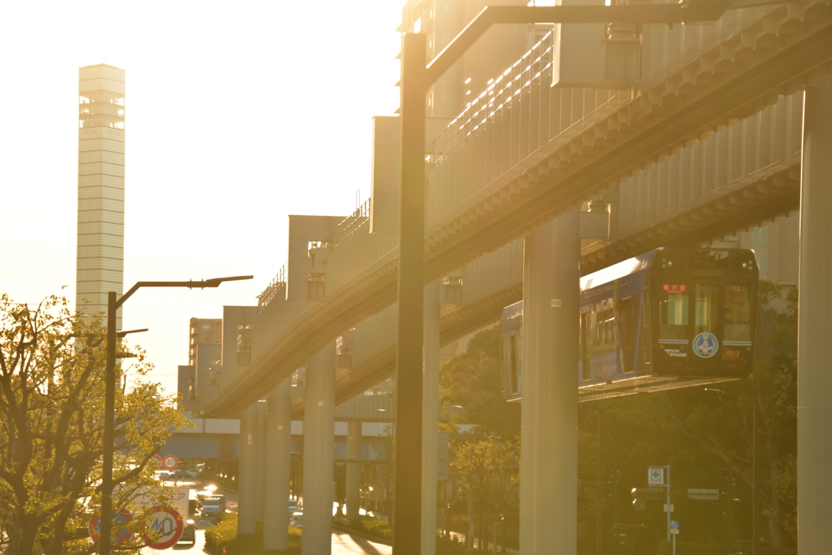 撮影・夜景・千葉都市モノレール・市役所前