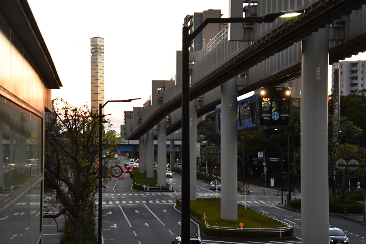 撮影・夜景・千葉都市モノレール・市役所前