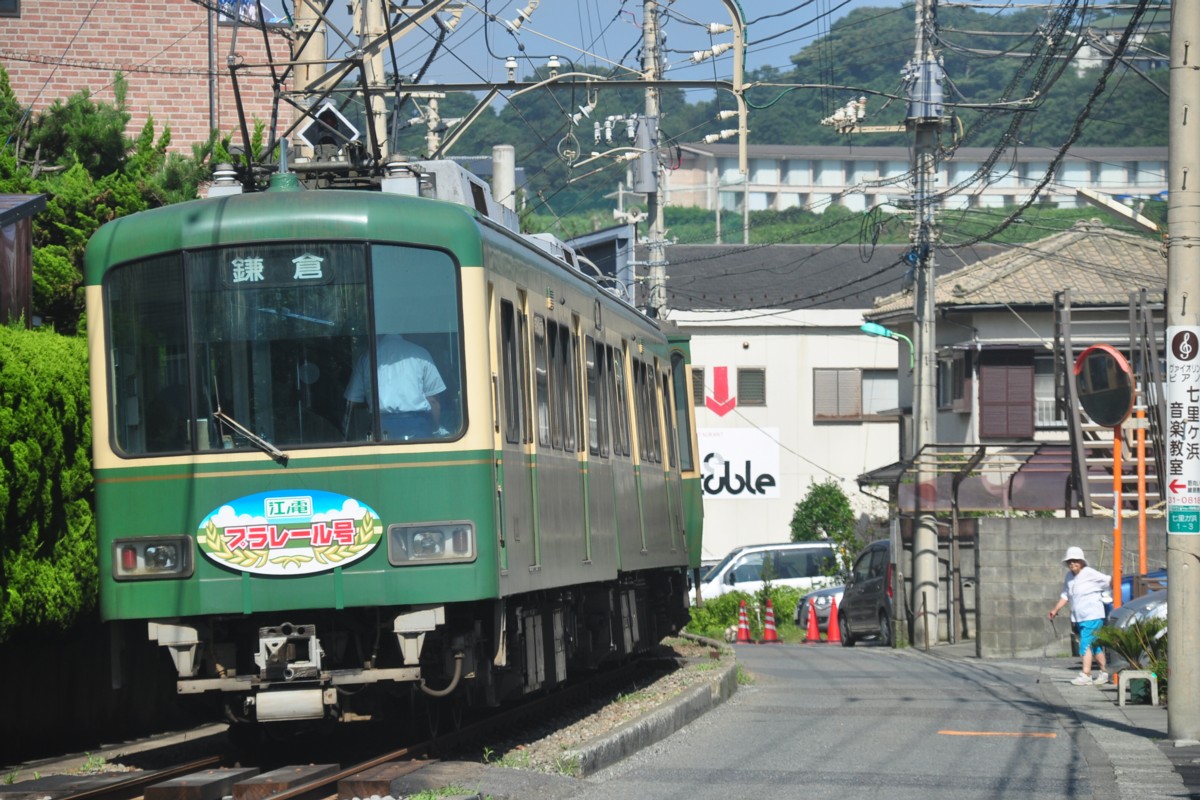 撮影・江ノ島電鉄・七里ヶ浜－鎌倉高校前