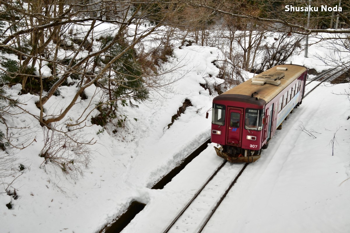 鉄道写真・冬・雪景色・撮影地：長良川鉄道・白鳥高原－白山長滝
