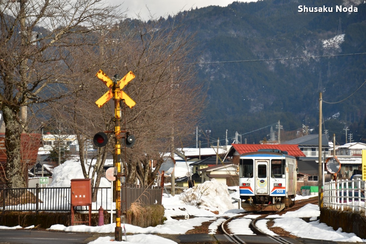 鉄道写真・冬・雪景色・撮影地：長良川鉄道・大島