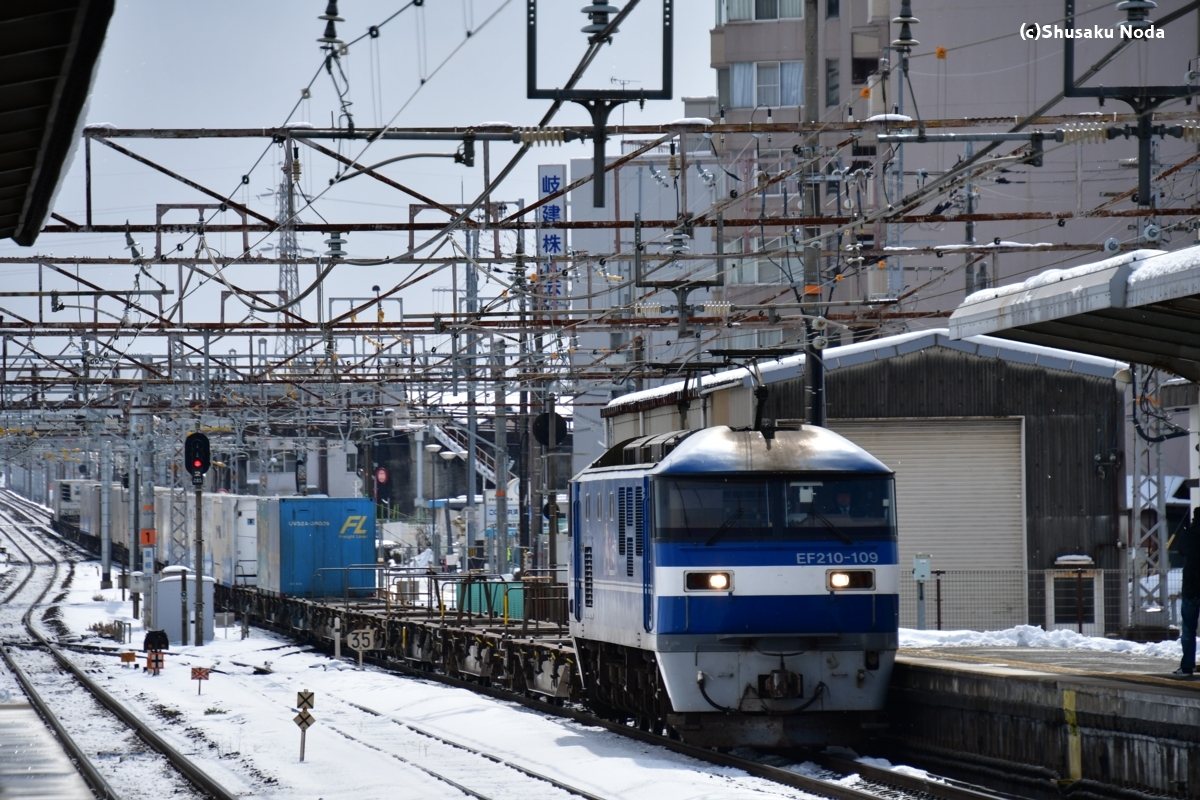 鉄道写真・雪景色・撮影地：彦根駅