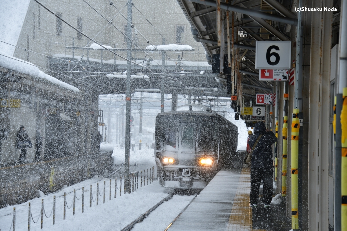 鉄道写真・雪景色・撮影地：米原駅