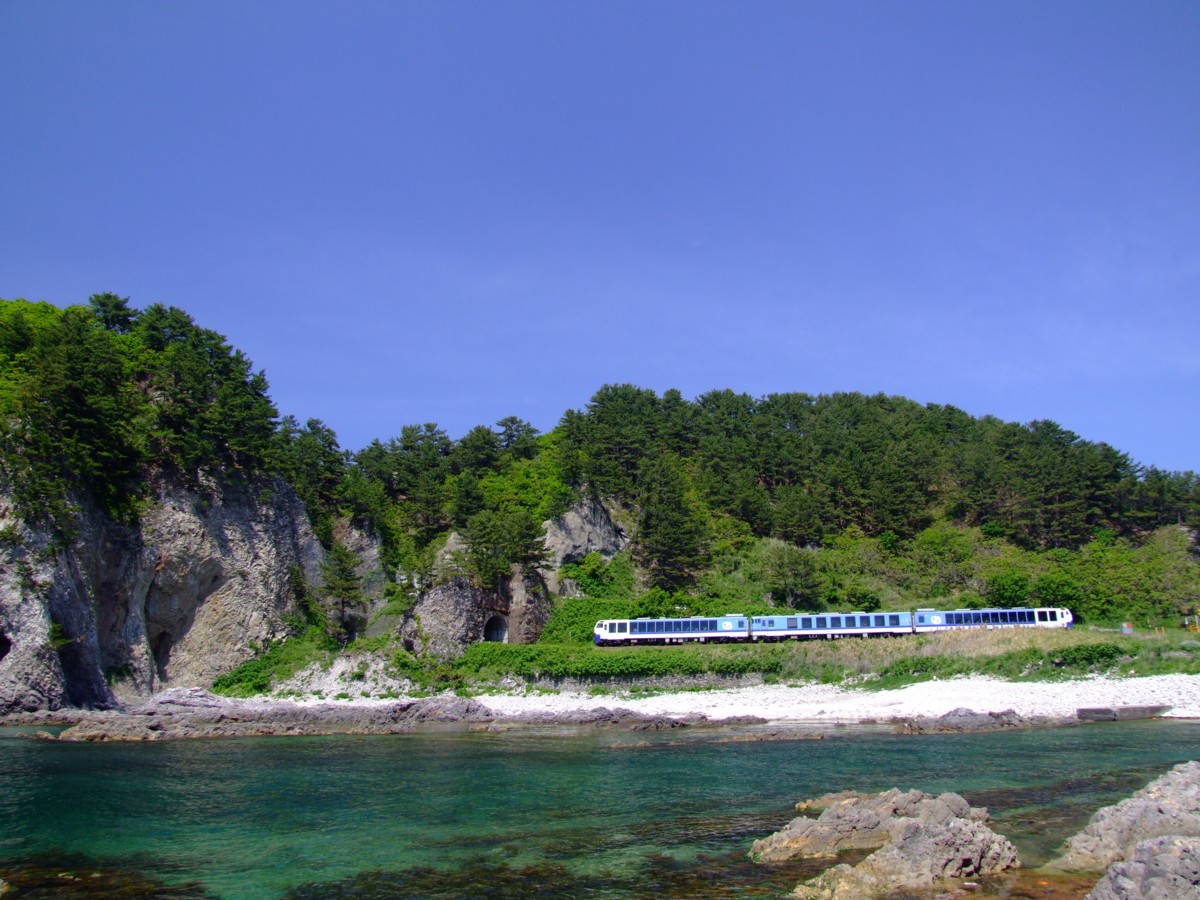 撮影・五能線・十二湖－陸奥岩崎