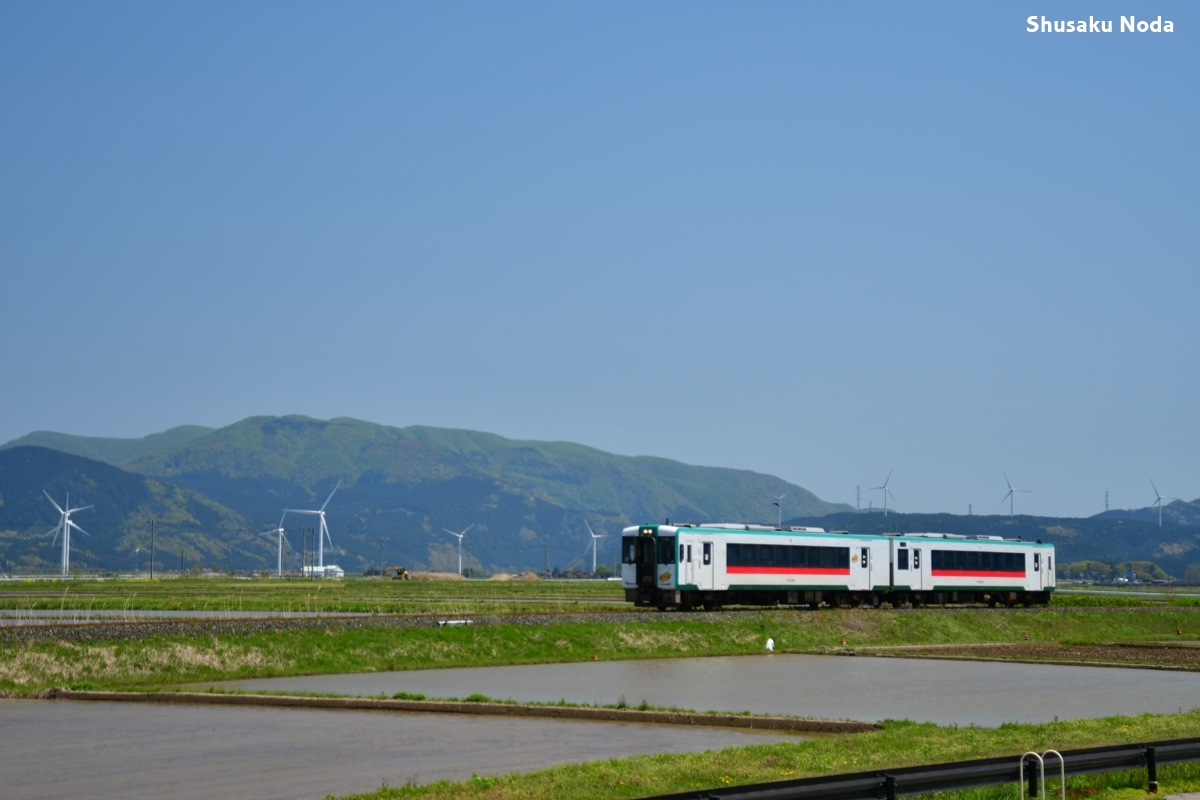 鉄道写真・新緑・撮影地：陸羽西線・狩川－南野
