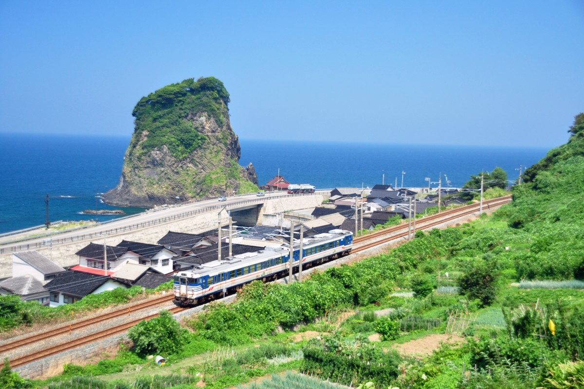 撮影・羽越本線・あつみ温泉－五十川